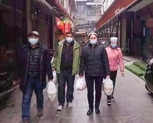 老刘家泡馍馆心系防疫人员，免费提供泡馍和住宿
